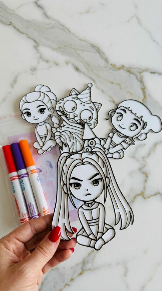 K - Pop Demon Hunters 3D Coloring Set (4 pcs + 4 Washable Markers) - Hanzel & Gretel